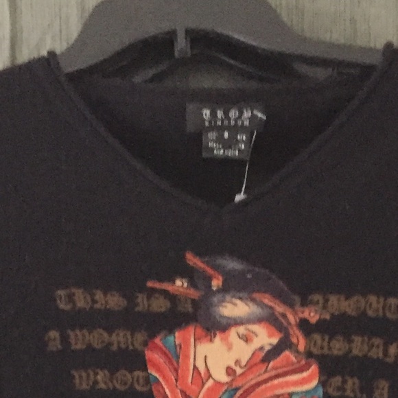 Troy Kingdom Cropped Cashmere jumper! Size small. - Picture 2 of 6